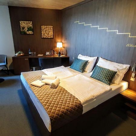 אוסטרובצ'יצה Hotel D1 מראה חיצוני תמונה