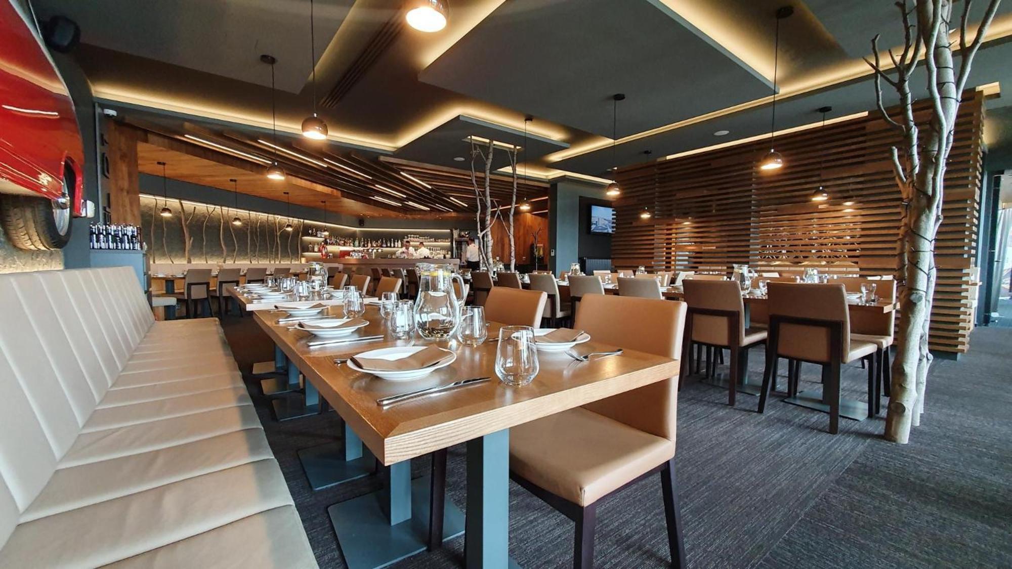 אוסטרובצ'יצה Hotel D1 מראה חיצוני תמונה