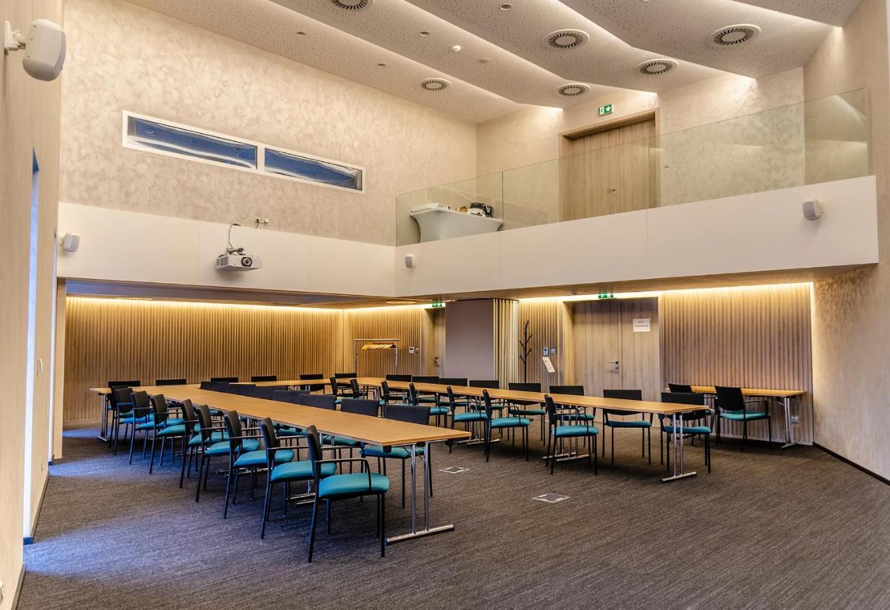 אוסטרובצ'יצה Hotel D1 מראה חיצוני תמונה