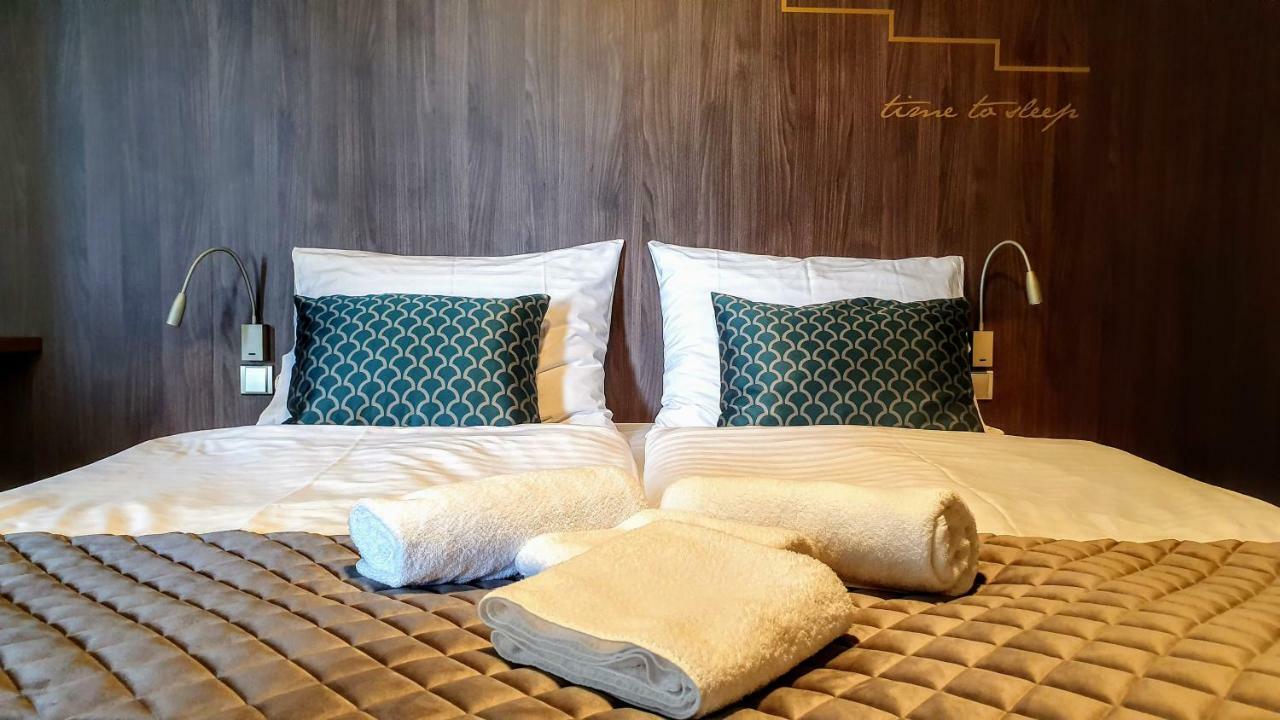 אוסטרובצ'יצה Hotel D1 מראה חיצוני תמונה